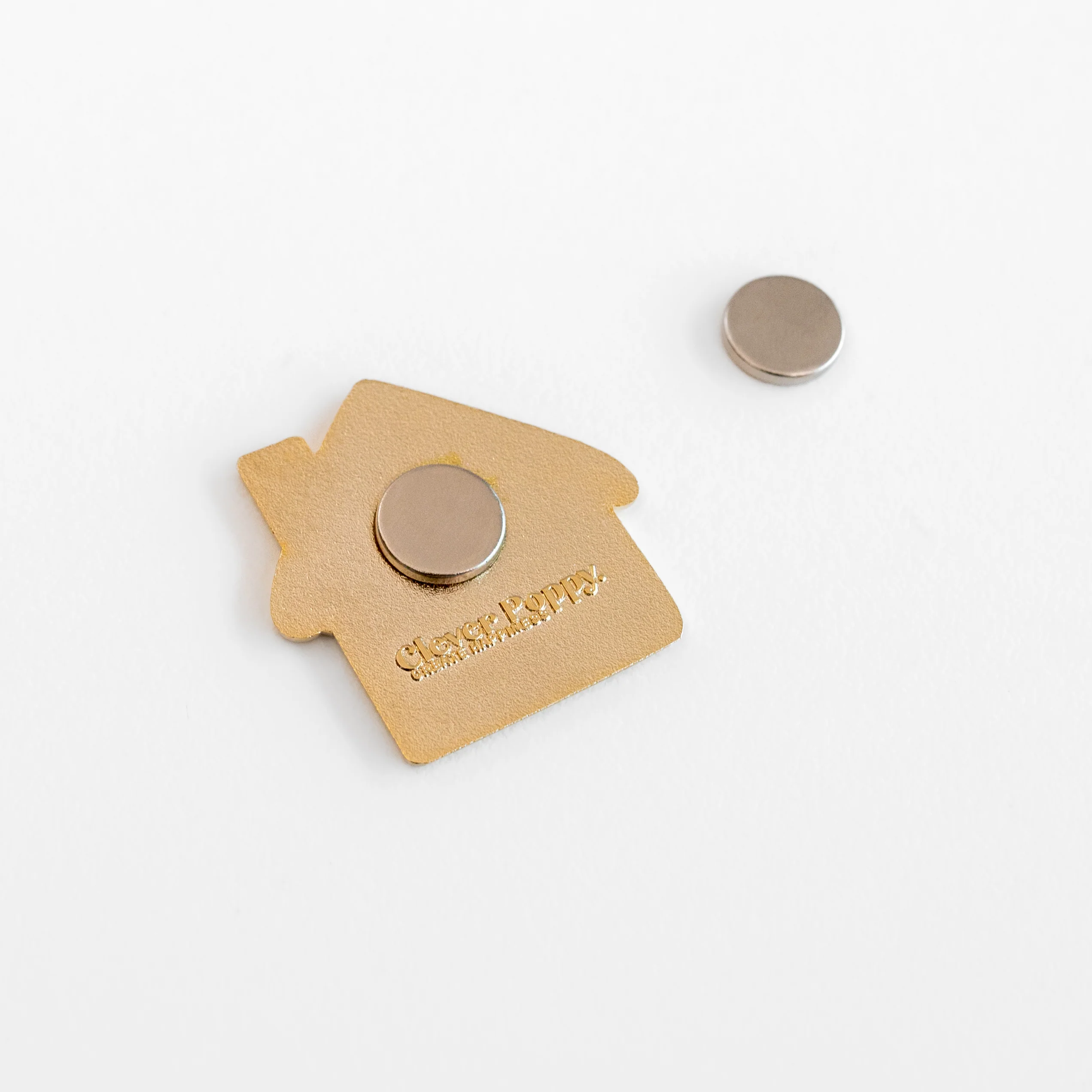 Gingerbread House Magnetic Needle Minder - Image 5