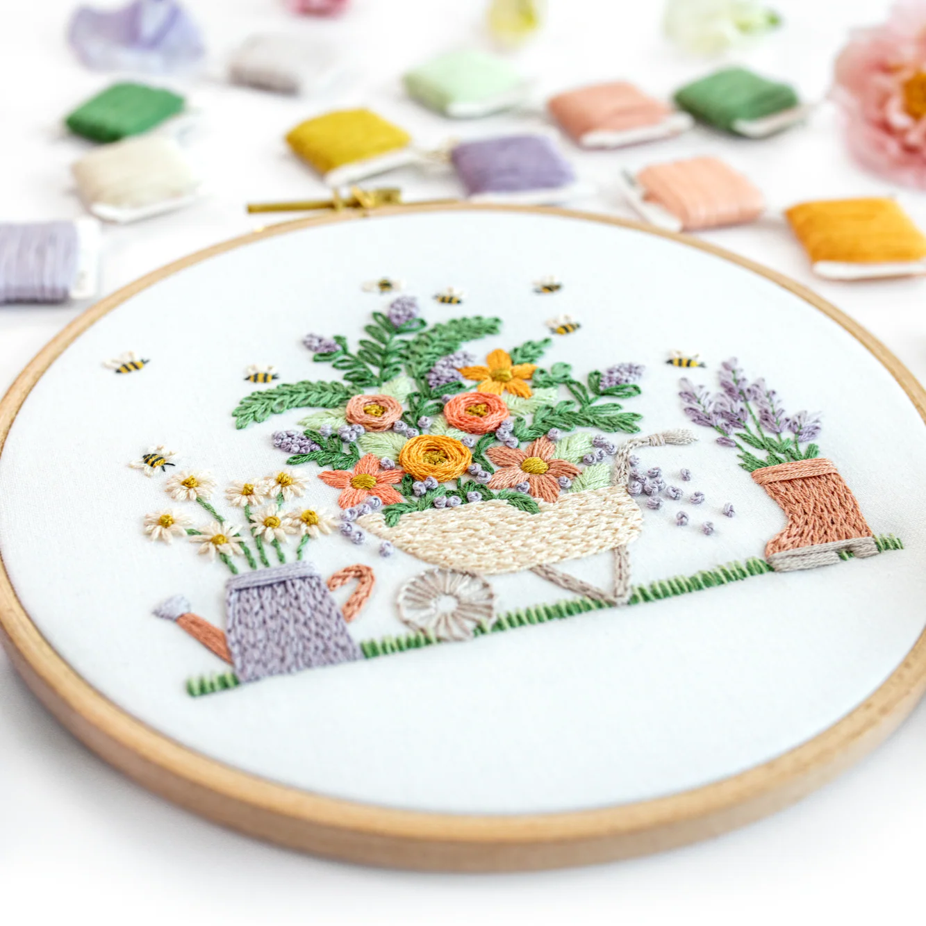 The Gardening Bee Embroidery Kit - Image 5